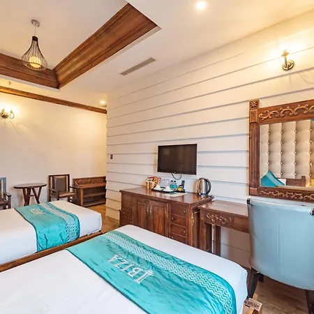 Ibiza Riverfront Da Nang Hotel Powered By Aston Exterior photo